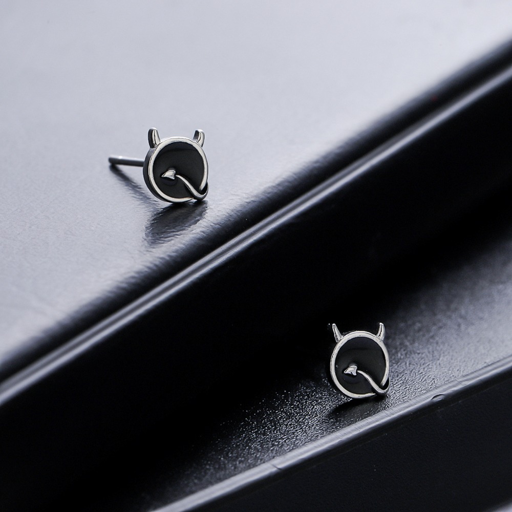 1 par de brincos elegantes e m - Body Jewelry High End avaliação e preço
