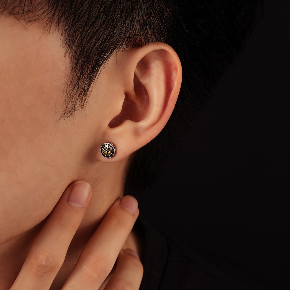 1 par de brincos com design es - Body Jewelry High End avaliação e preço