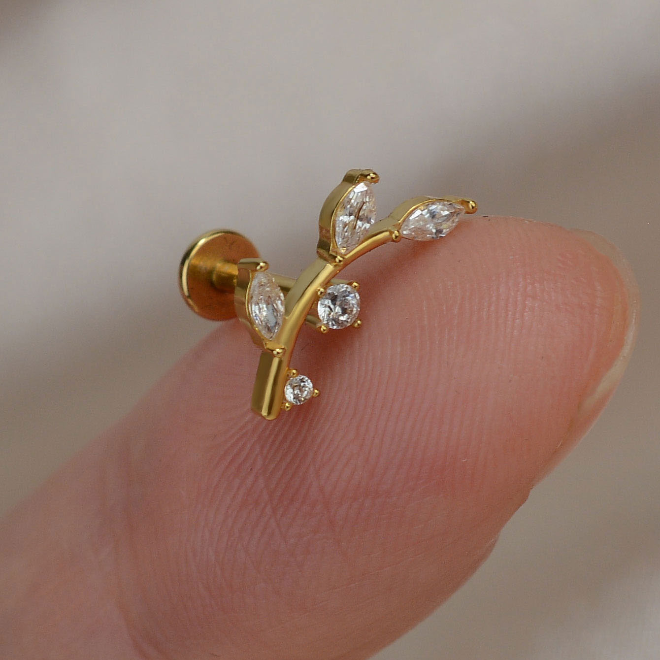 Brincos de titânio e aço inoxi - Tragus Flat Back avaliação e preço